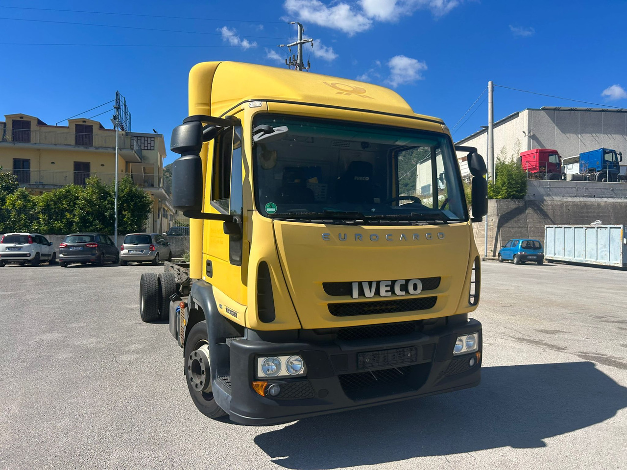 IVECO EUROCARGO 120E28P - 驾驶室底盘卡车:图3 IVECO EUROCARGO 120E28P - 驾驶室底盘卡车:图3