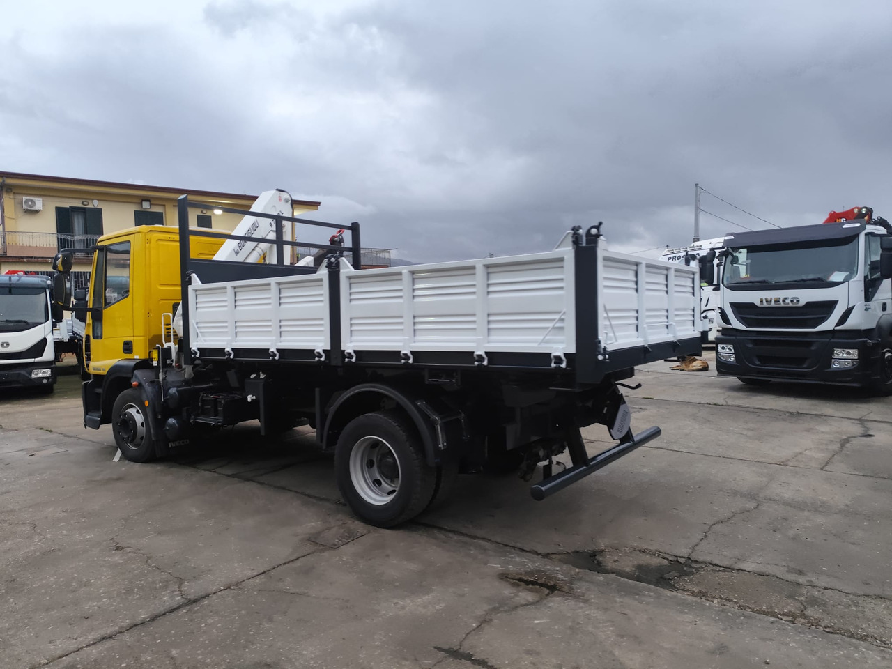 IVECO EUROCARGO 120E28P 租赁 IVECO EUROCARGO 120E28P：图40
