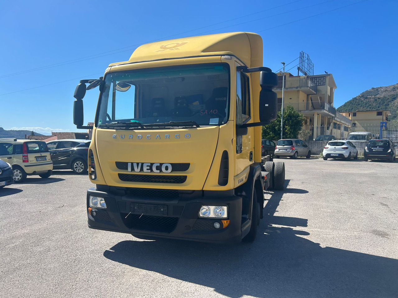 IVECO EUROCARGO 120E28P - 驾驶室底盘卡车:图4 IVECO EUROCARGO 120E28P - 驾驶室底盘卡车:图4