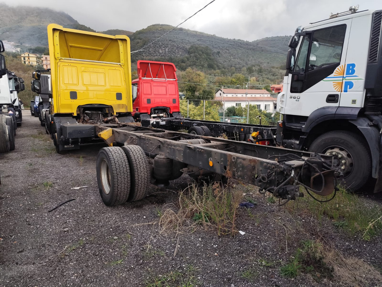 IVECO EUROCARGO 120E28P - 驾驶室底盘卡车:图5 IVECO EUROCARGO 120E28P - 驾驶室底盘卡车:图5