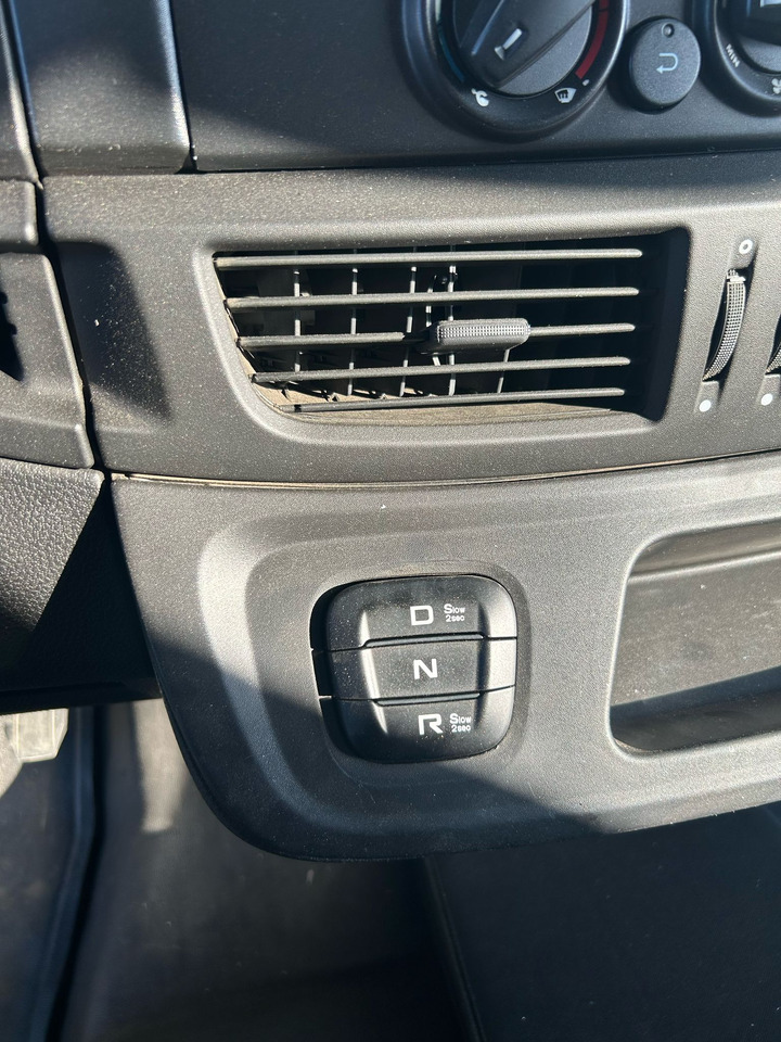 IVECO EUROCARGO 140-250 - 起重车, 翻斗车:图4 IVECO EUROCARGO 140-250 - 起重车, 翻斗车:图4