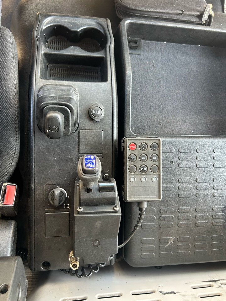 IVECO EUROCARGO 140-250 - 起重车, 翻斗车:图5 IVECO EUROCARGO 140-250 - 起重车, 翻斗车:图5