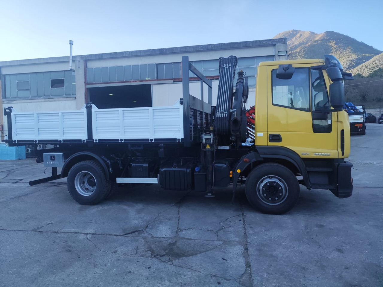 起重车 IVECO EUROCARGO 160E30：图20