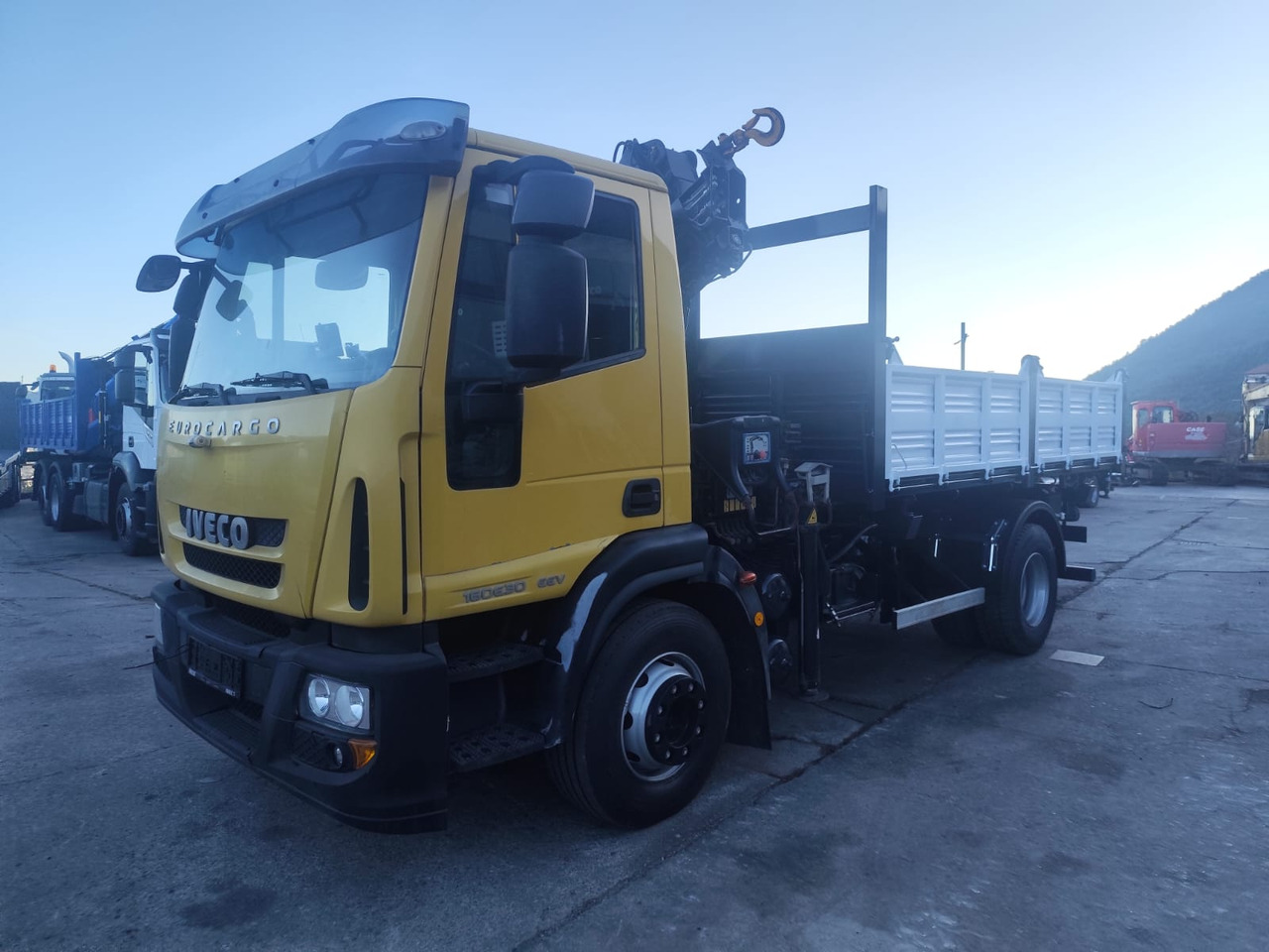 起重车 IVECO EUROCARGO 160E30：图28