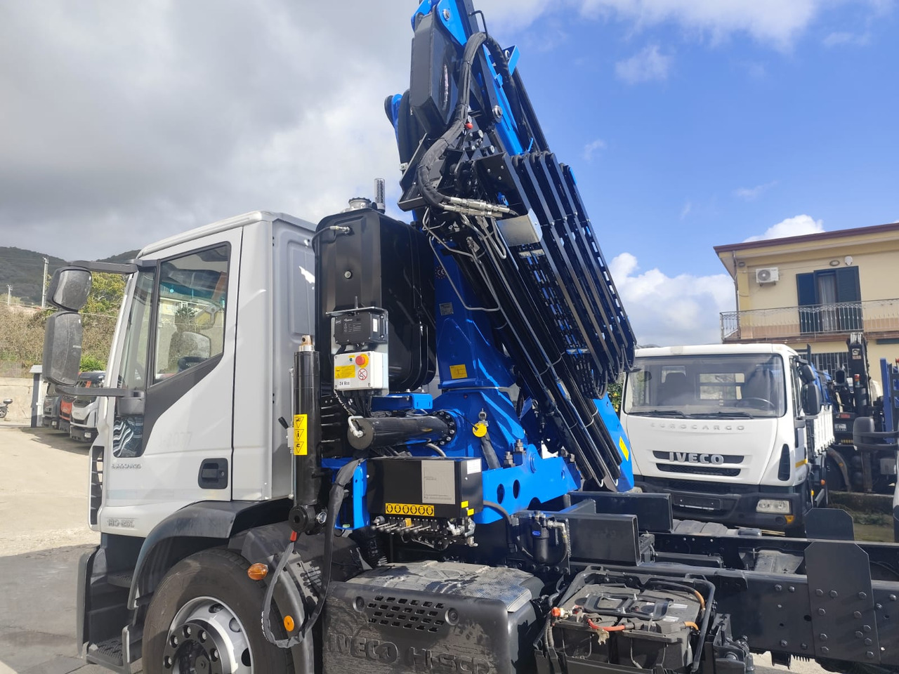 IVECO EUROCARGO 180-250 - 起重车, 起重车:图4 IVECO EUROCARGO 180-250 - 起重车, 起重车:图4