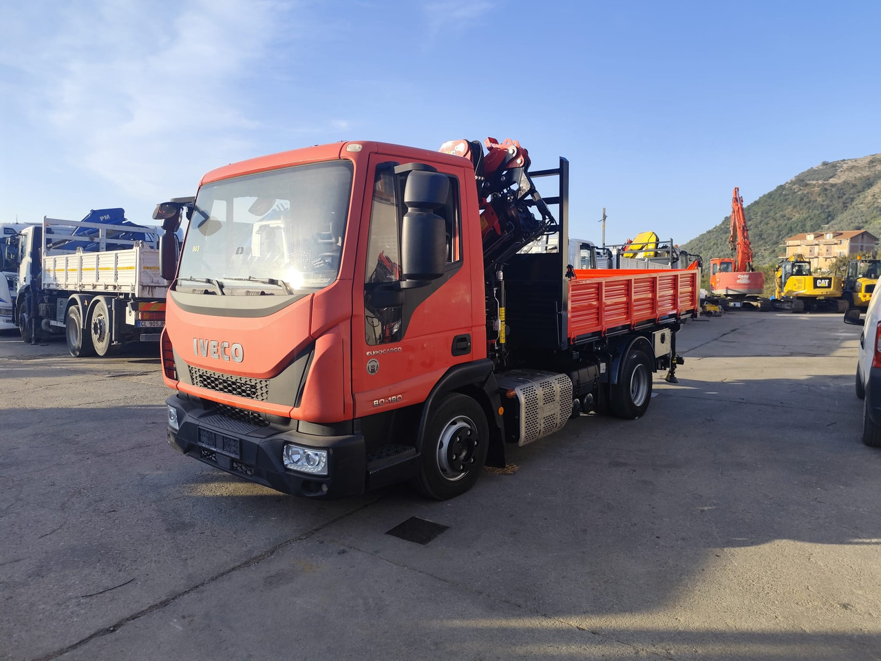 IVECO EUROCARGO 80-190 - 起重车:图2 IVECO EUROCARGO 80-190 - 起重车:图2