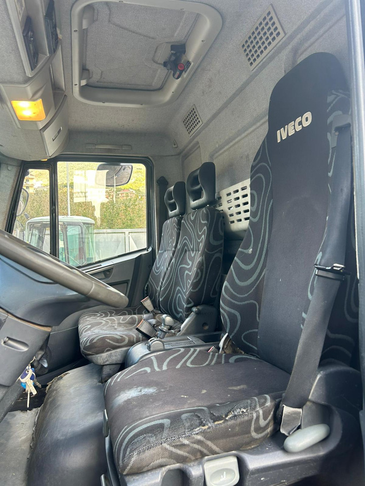 IVECO EUROCARGO 80E18 - 起重车, 翻斗车:图5 IVECO EUROCARGO 80E18 - 起重车, 翻斗车:图5
