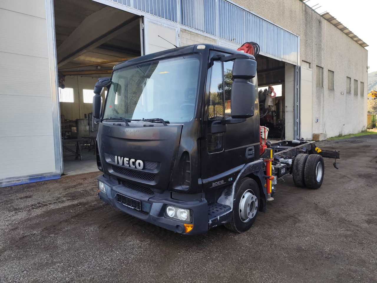 IVECO EUROCARGO 80E18 - 起重车, 翻斗车:图1 IVECO EUROCARGO 80E18 - 起重车, 翻斗车:图1