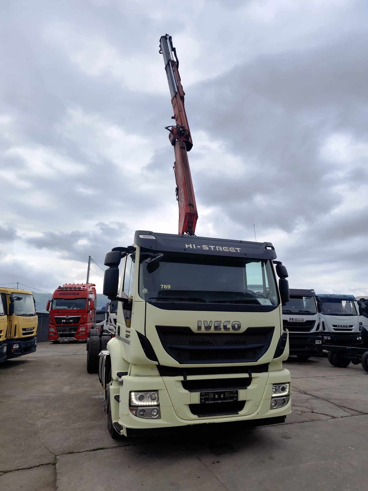 IVECO STRALIS 260S36 - 栏板式/ 平板卡车, 起重车:图1 IVECO STRALIS 260S36 - 栏板式/ 平板卡车, 起重车:图1
