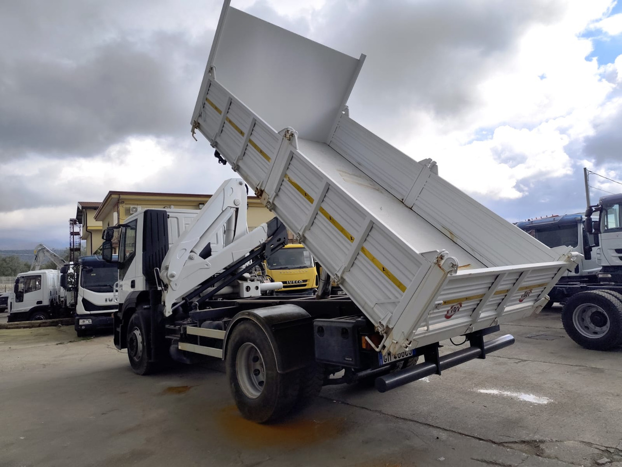 IVECO STRALIS AD 190S31P - 起重车, 翻斗车:图5 IVECO STRALIS AD 190S31P - 起重车, 翻斗车:图5