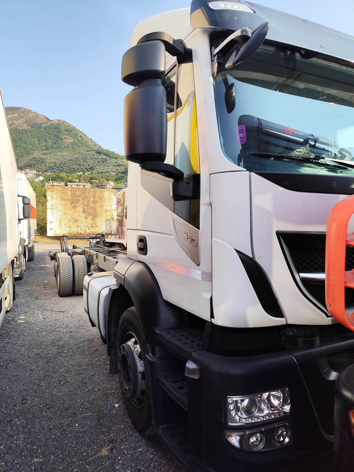IVECO STRALIS AD 260S31 XP - 厢式卡车:图4 IVECO STRALIS AD 260S31 XP - 厢式卡车:图4
