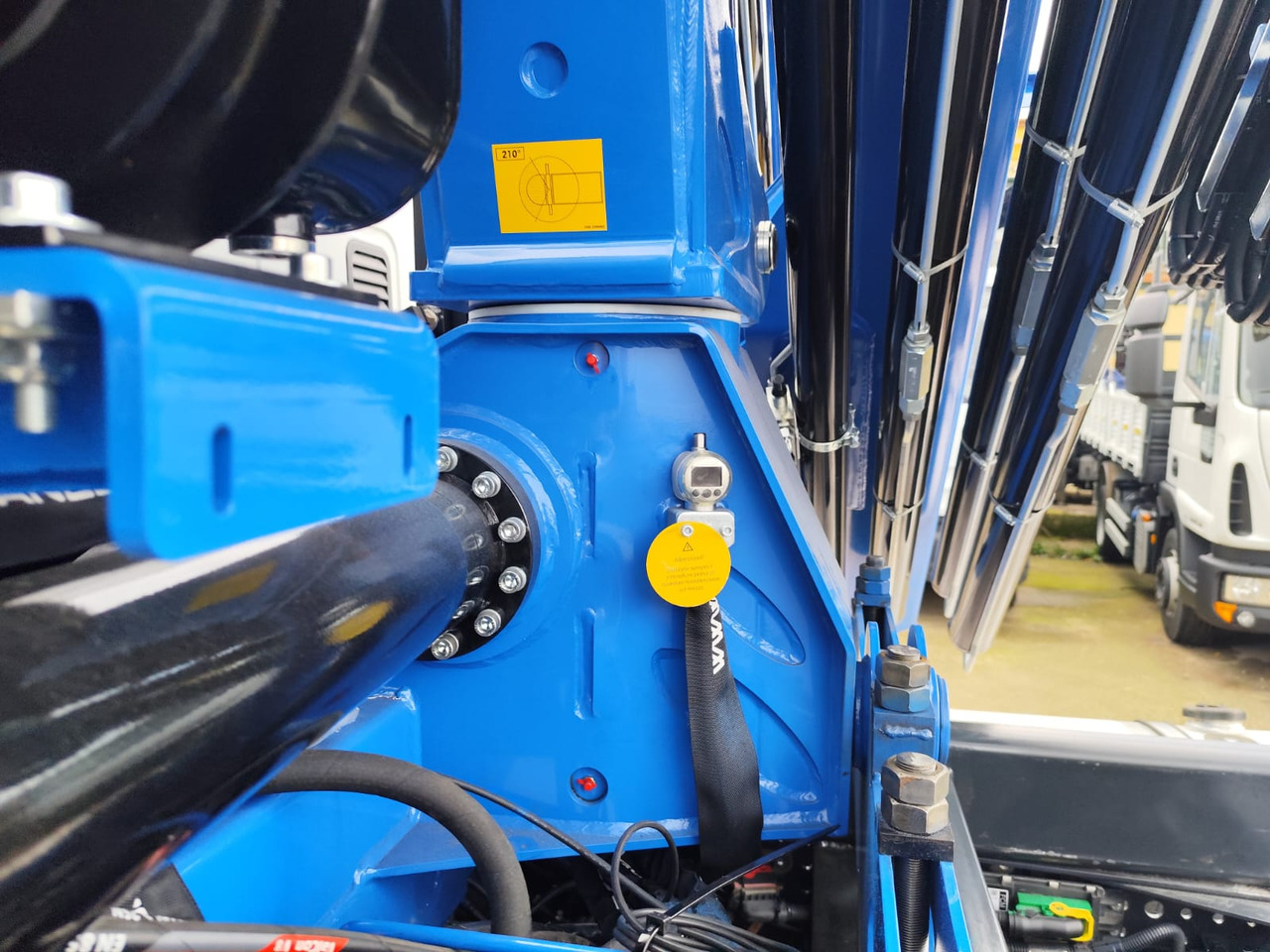 IVECO STRALIS AD 260S31 Y/P - 翻斗车, 起重车:图5 IVECO STRALIS AD 260S31 Y/P - 翻斗车, 起重车:图5