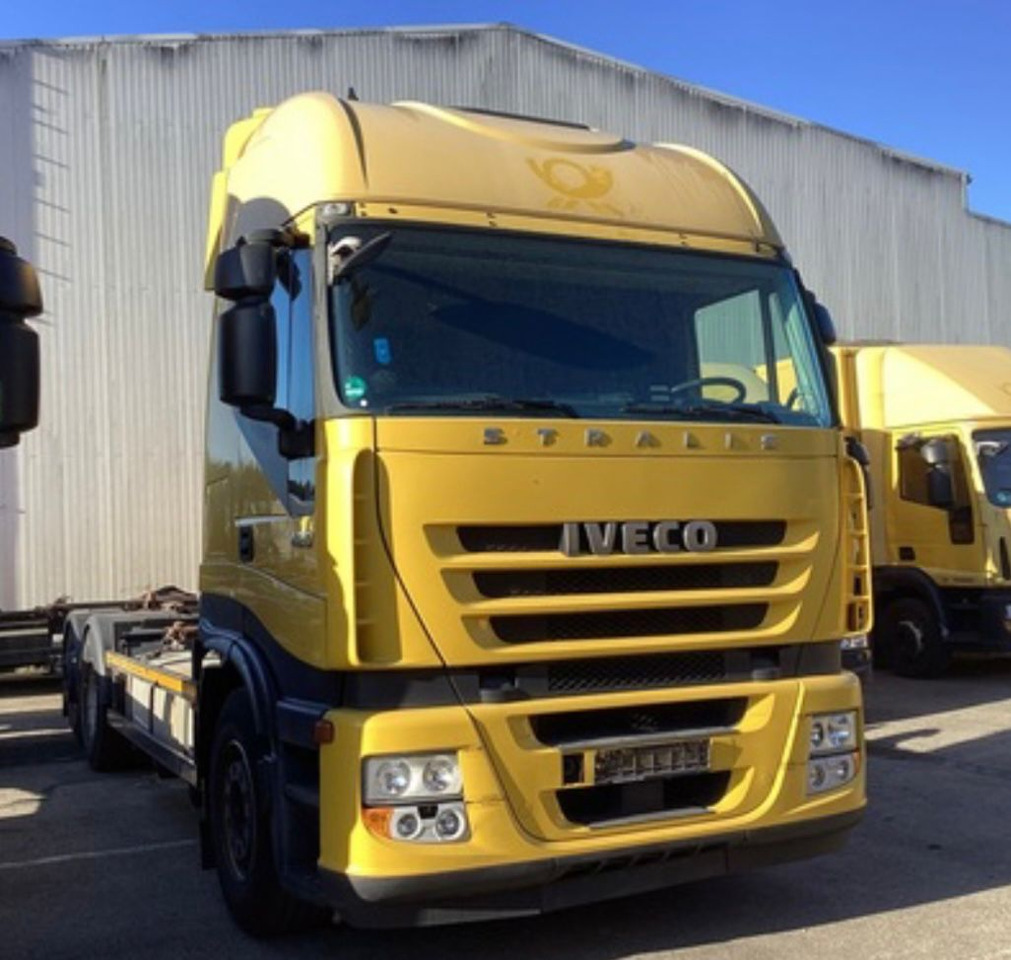 IVECO STRALIS CUBE AD260S42 - 集装箱运输车/ 可拆卸车身的卡车:图3 IVECO STRALIS CUBE AD260S42 - 集装箱运输车/ 可拆卸车身的卡车:图3