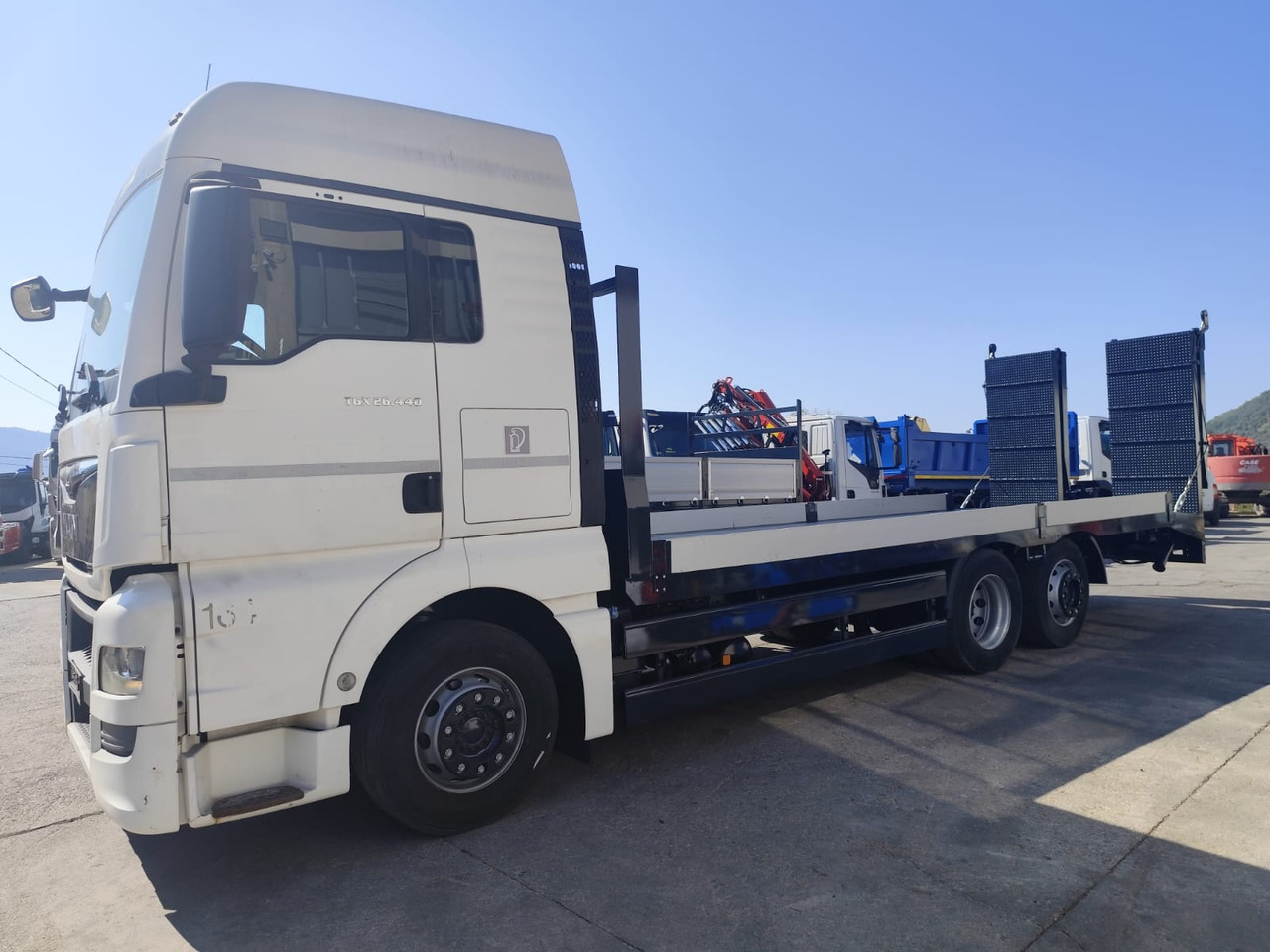MAN TGX 26.440 - 栏板式/ 平板卡车:图2 MAN TGX 26.440 - 栏板式/ 平板卡车:图2
