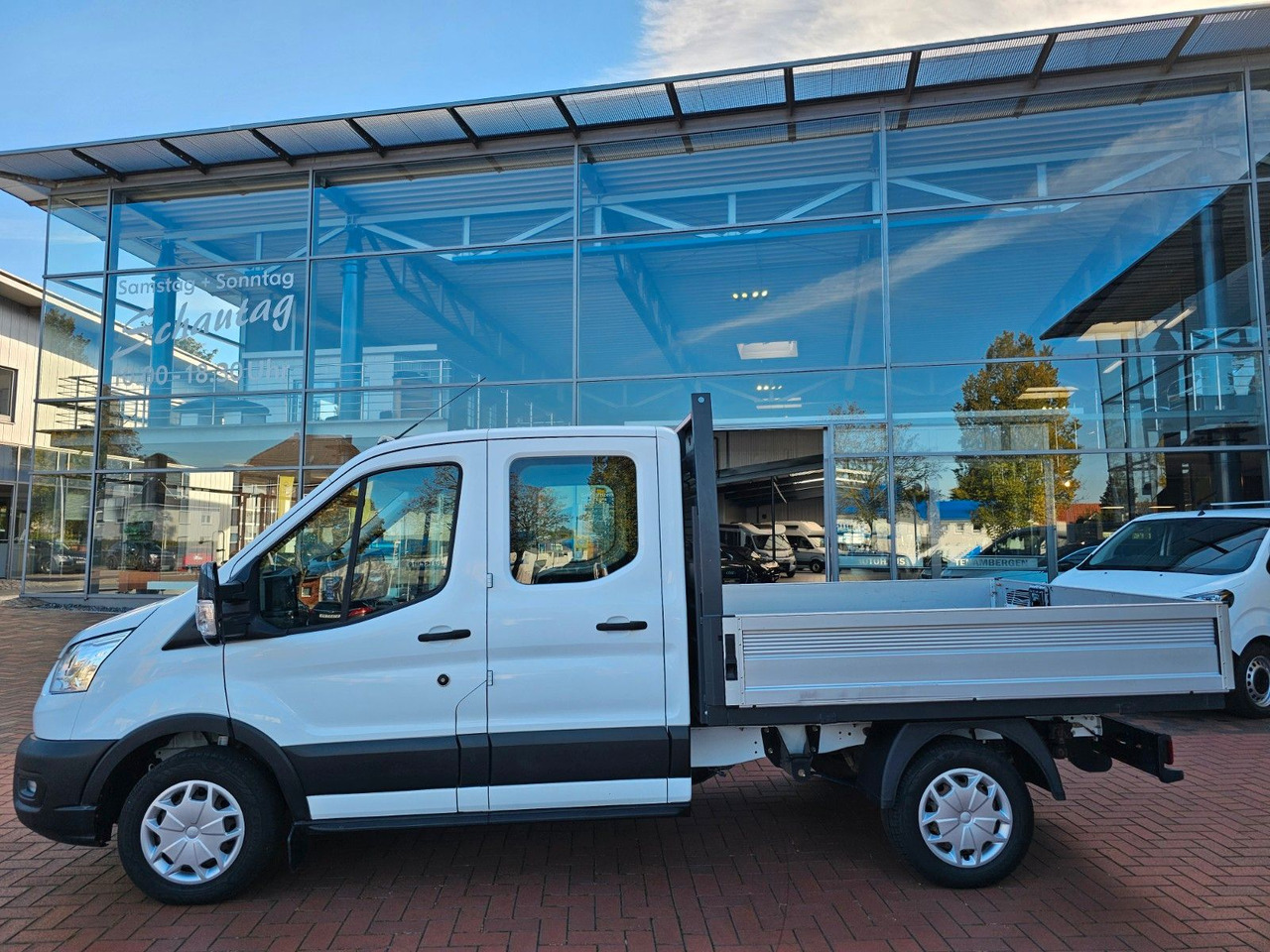 Ford Transit Pritsche 310 DoKa AHK Klima 7 Sitzer - 平板货车, 康比货车:图2 Ford Transit Pritsche 310 DoKa AHK Klima 7 Sitzer - 平板货车, 康比货车:图2