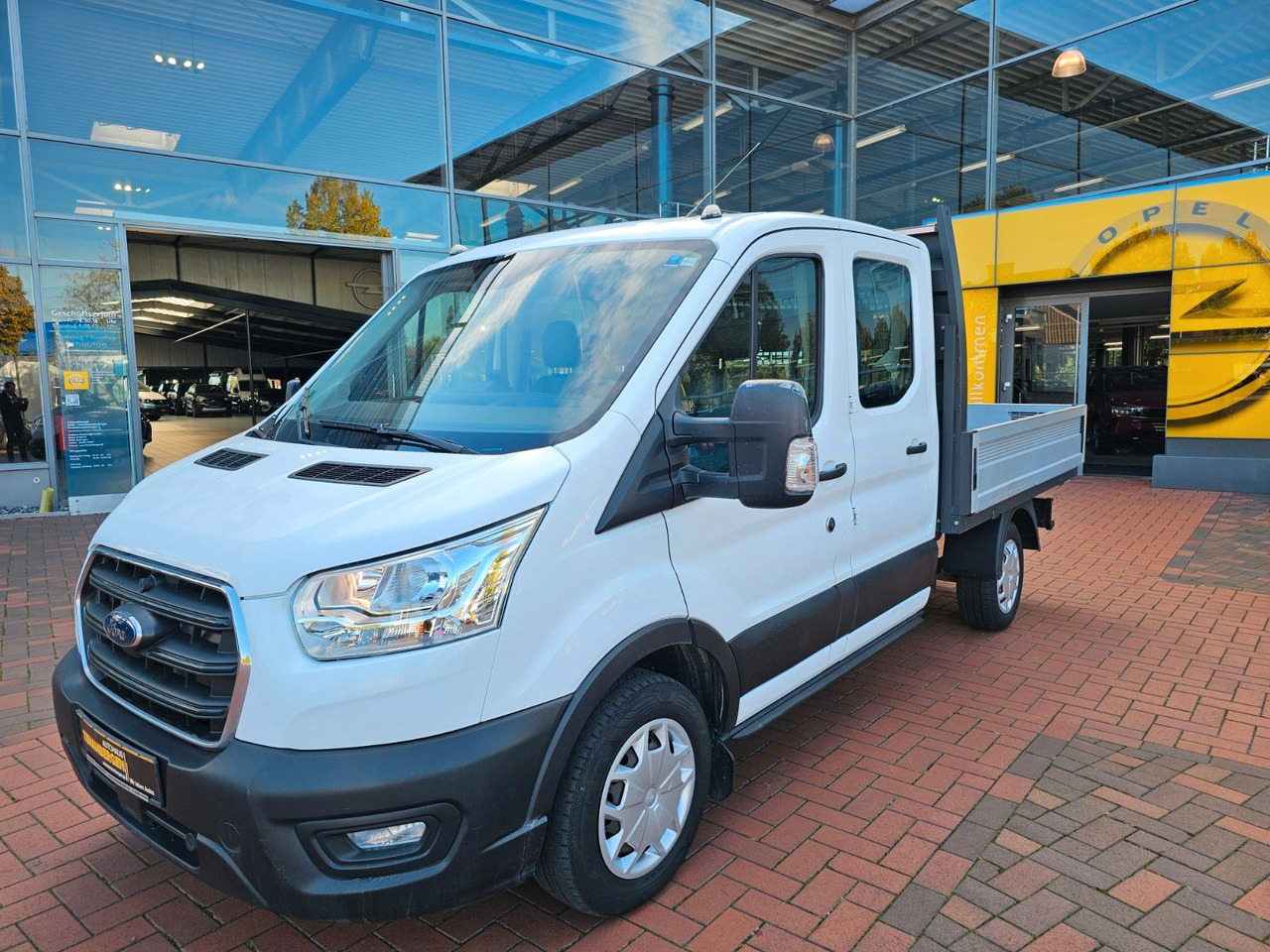 Ford Transit Pritsche 310 DoKa AHK Klima 7 Sitzer - 平板货车, 康比货车:图1 Ford Transit Pritsche 310 DoKa AHK Klima 7 Sitzer - 平板货车, 康比货车:图1