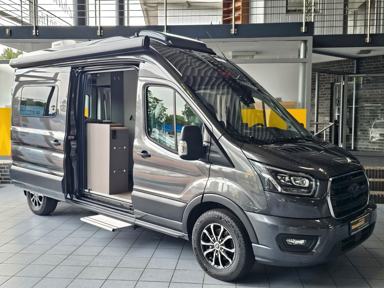 LMC Innovan 590 Standklima Solar WC Markise ACC AHK - 露营货车:图4 LMC Innovan 590 Standklima Solar WC Markise ACC AHK - 露营货车:图4