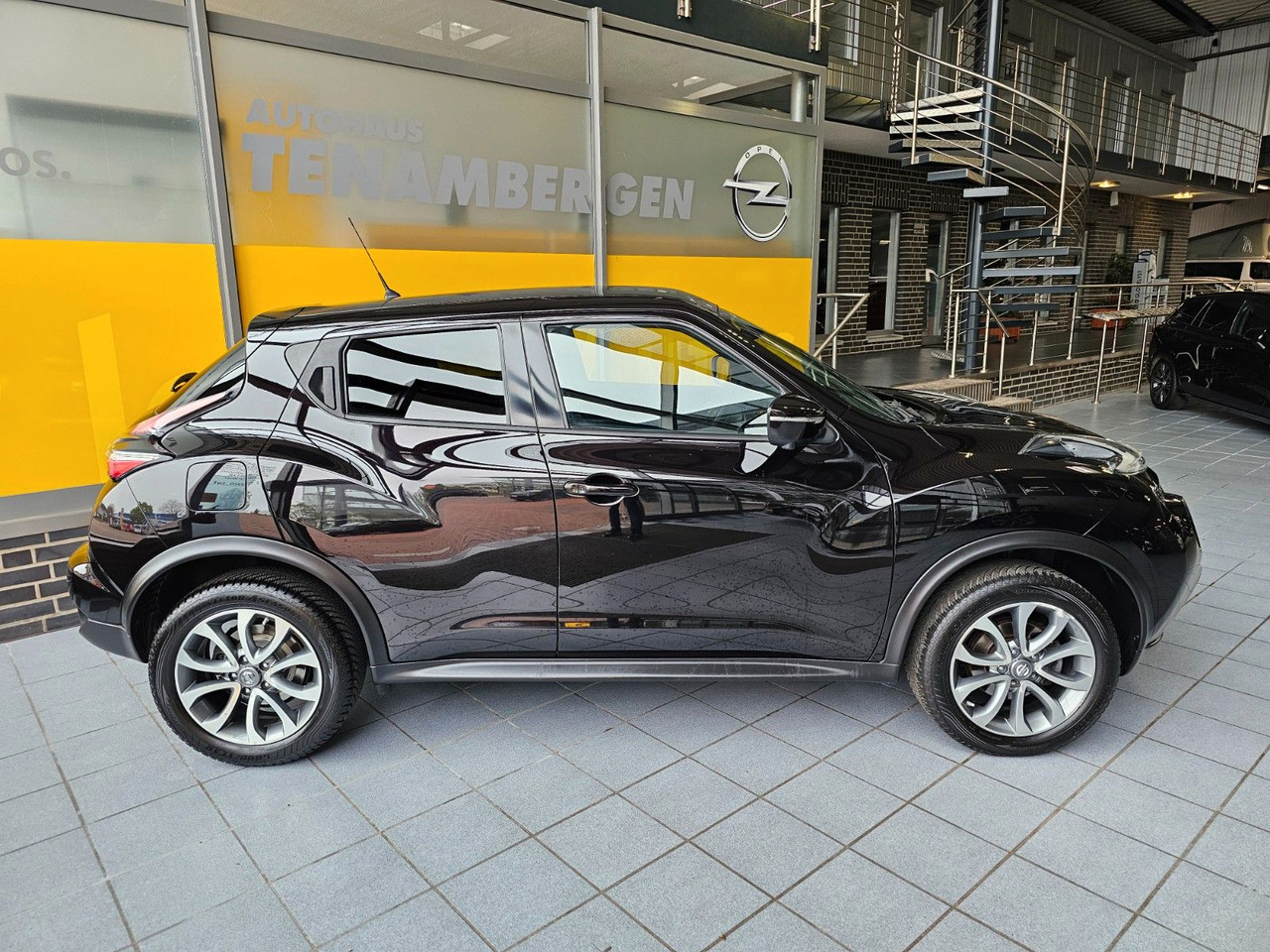 Nissan Juke 1.2 DIG-T 360 / Navi / Ganzjahresreifen - 越野车:图3 Nissan Juke 1.2 DIG-T 360 / Navi / Ganzjahresreifen - 越野车:图3
