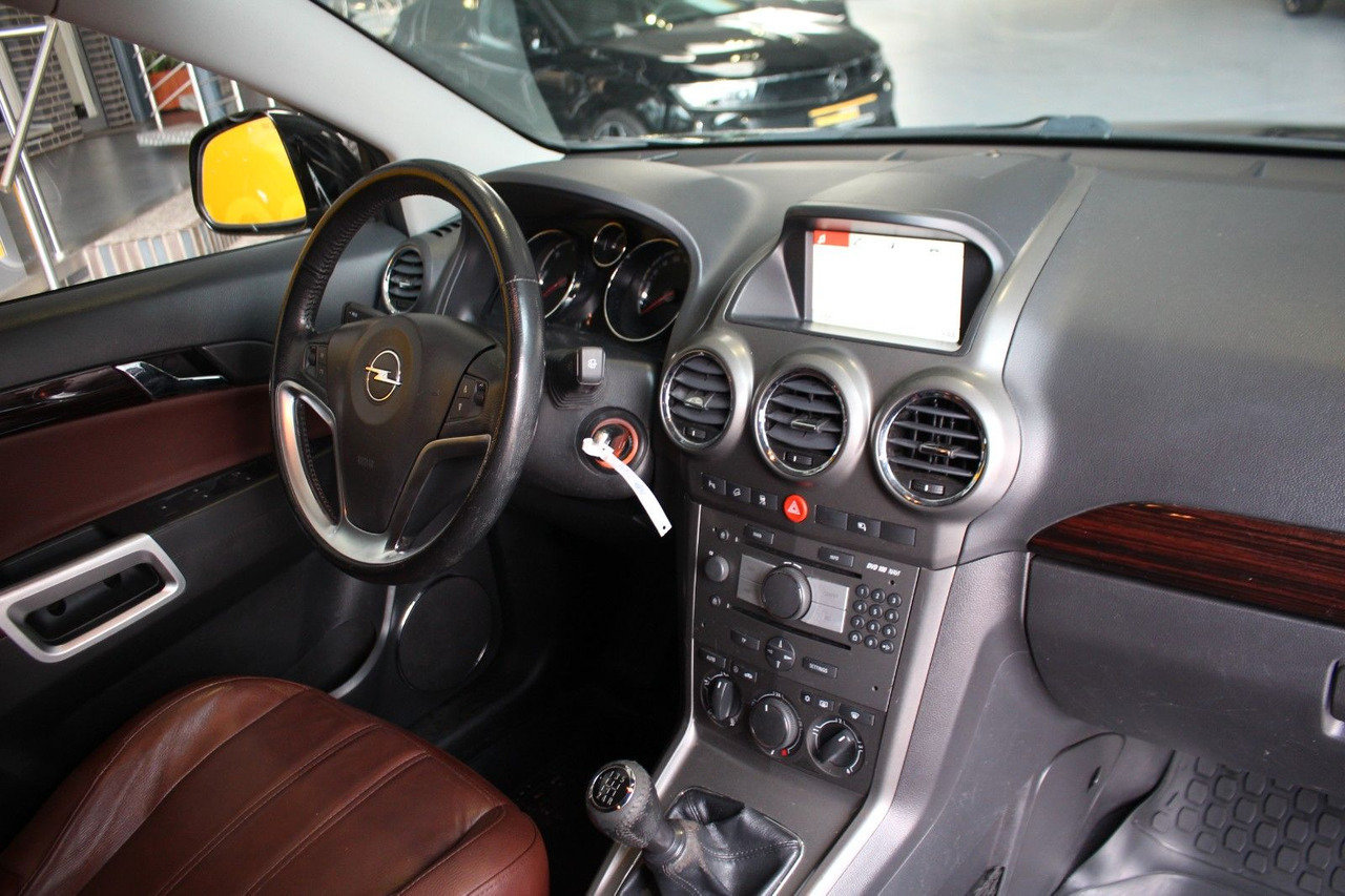 Opel Antara Cosmo 4x4 Navi AHK AT-Motor & Getriebe - 越野车:图5 Opel Antara Cosmo 4x4 Navi AHK AT-Motor & Getriebe - 越野车:图5