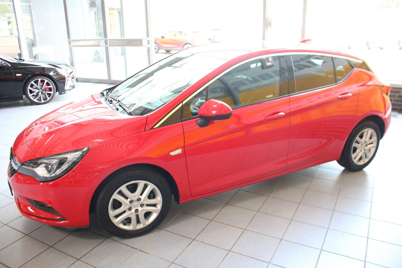 Opel Astra K Lim. Innovation Navi Voll-LED Kamera - 轿车:图5 Opel Astra K Lim. Innovation Navi Voll-LED Kamera - 轿车:图5