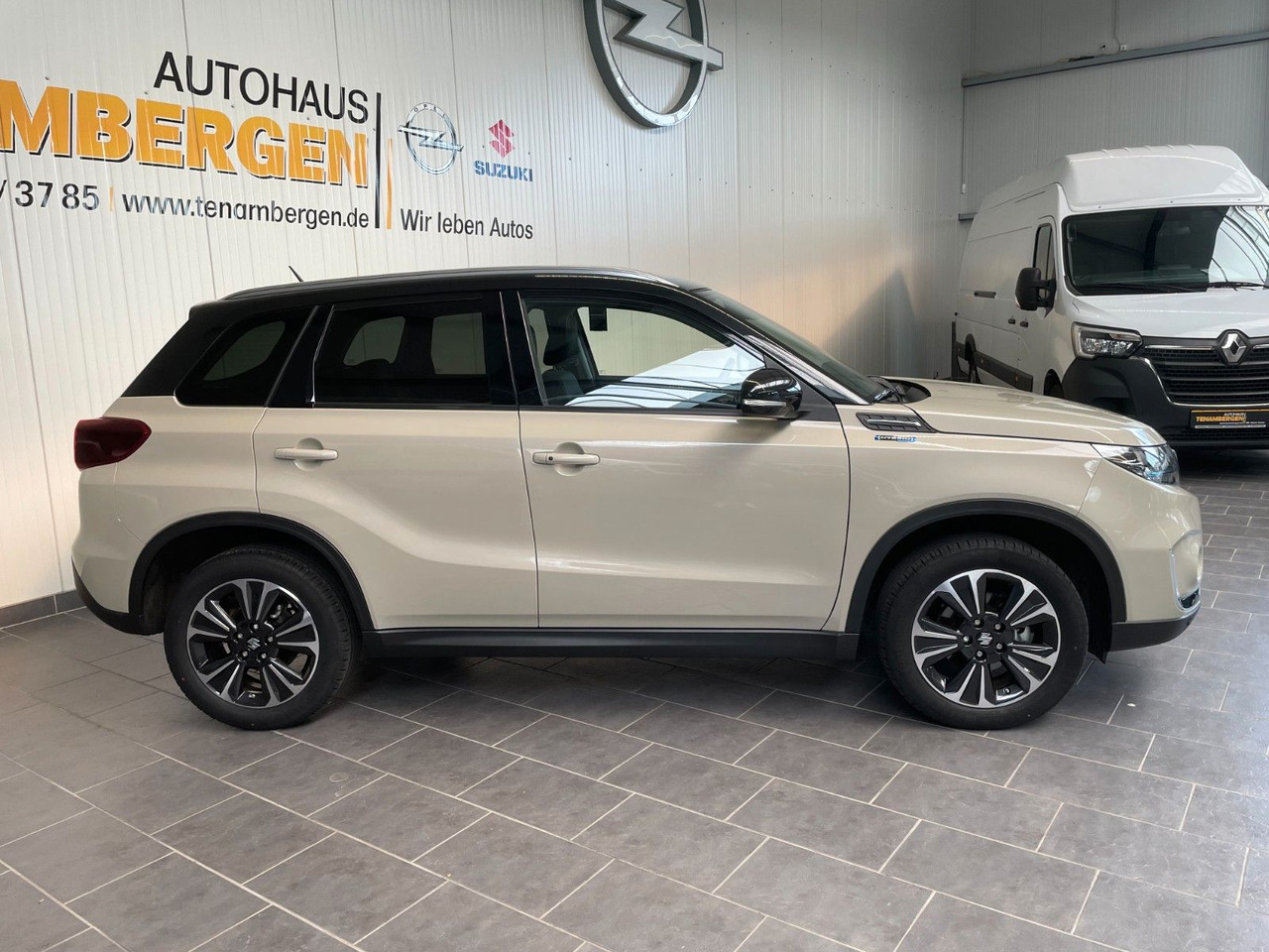 Suzuki Vitara 1.5 Mild-Hybrid Comfort+ 4x2 LED DAB+ ACC - 越野车:图2 Suzuki Vitara 1.5 Mild-Hybrid Comfort+ 4x2 LED DAB+ ACC - 越野车:图2