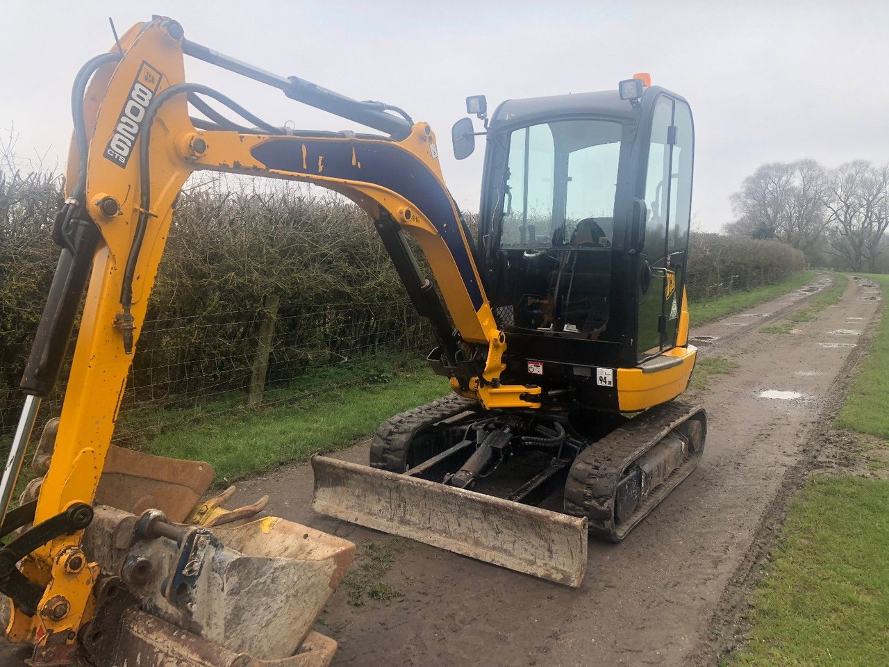 JCB 8026 CTS - 小型挖掘机:图1 JCB 8026 CTS - 小型挖掘机:图1
