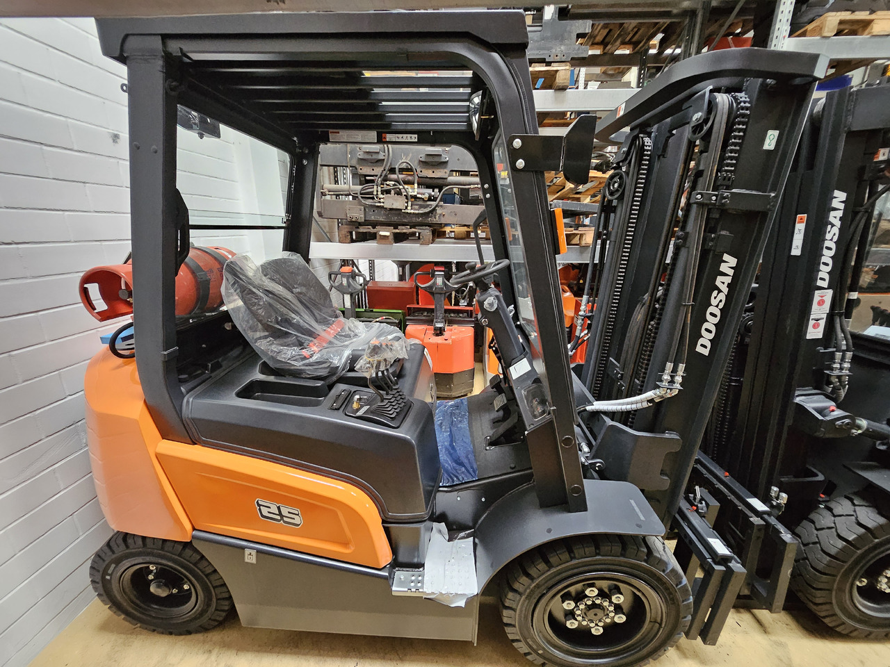 Doosan G25NXP - 液化石油气叉车:图1 Doosan G25NXP - 液化石油气叉车:图1