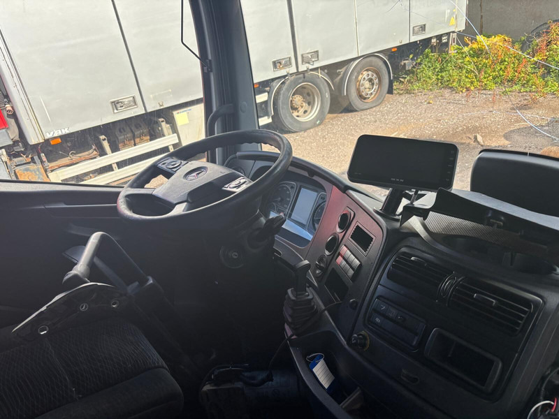 Mercedes-Benz Atego MP4 - 驾驶室和内部:图5 Mercedes-Benz Atego MP4 - 驾驶室和内部:图5