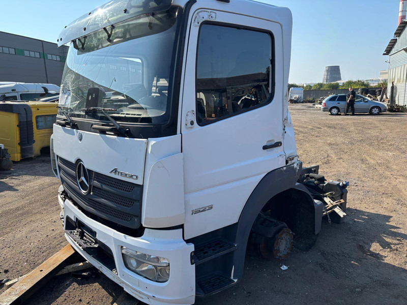 Mercedes-Benz Atego MP4 - 驾驶室和内部:图2 Mercedes-Benz Atego MP4 - 驾驶室和内部:图2