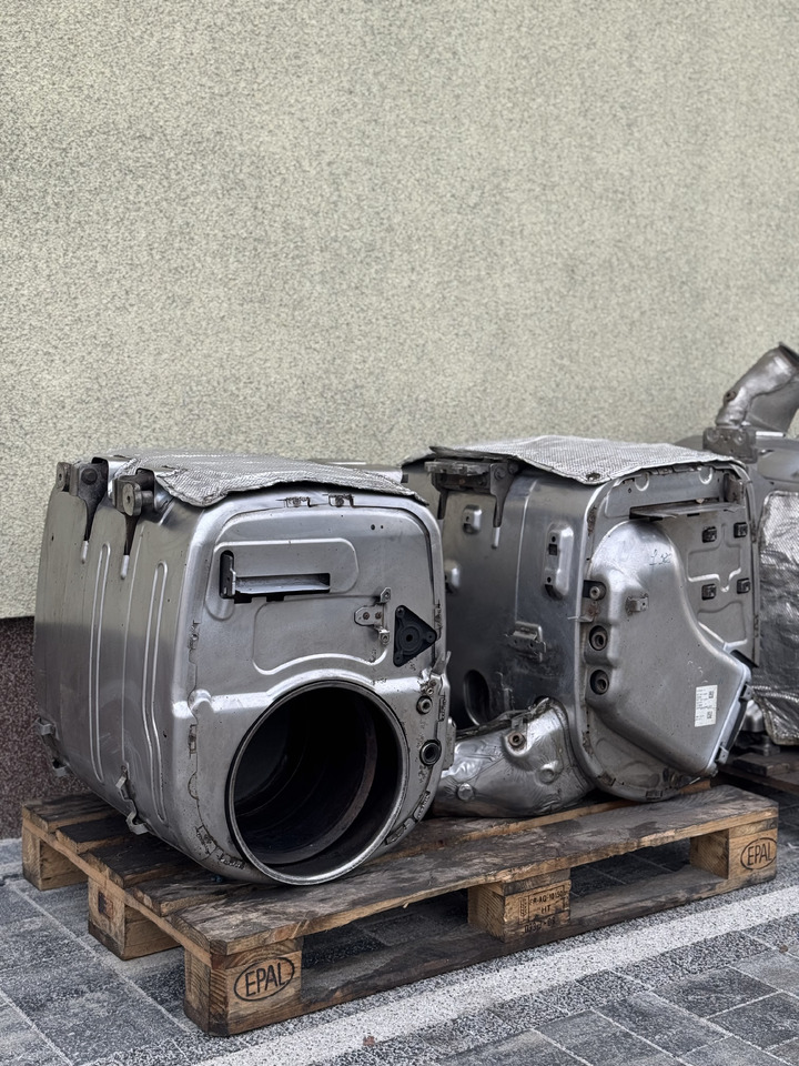 DAF XF 106 XG CF Efficient catalytic converters - 排气系统 适用于 卡车:图5 DAF XF 106 XG CF Efficient catalytic converters - 排气系统 适用于 卡车:图5