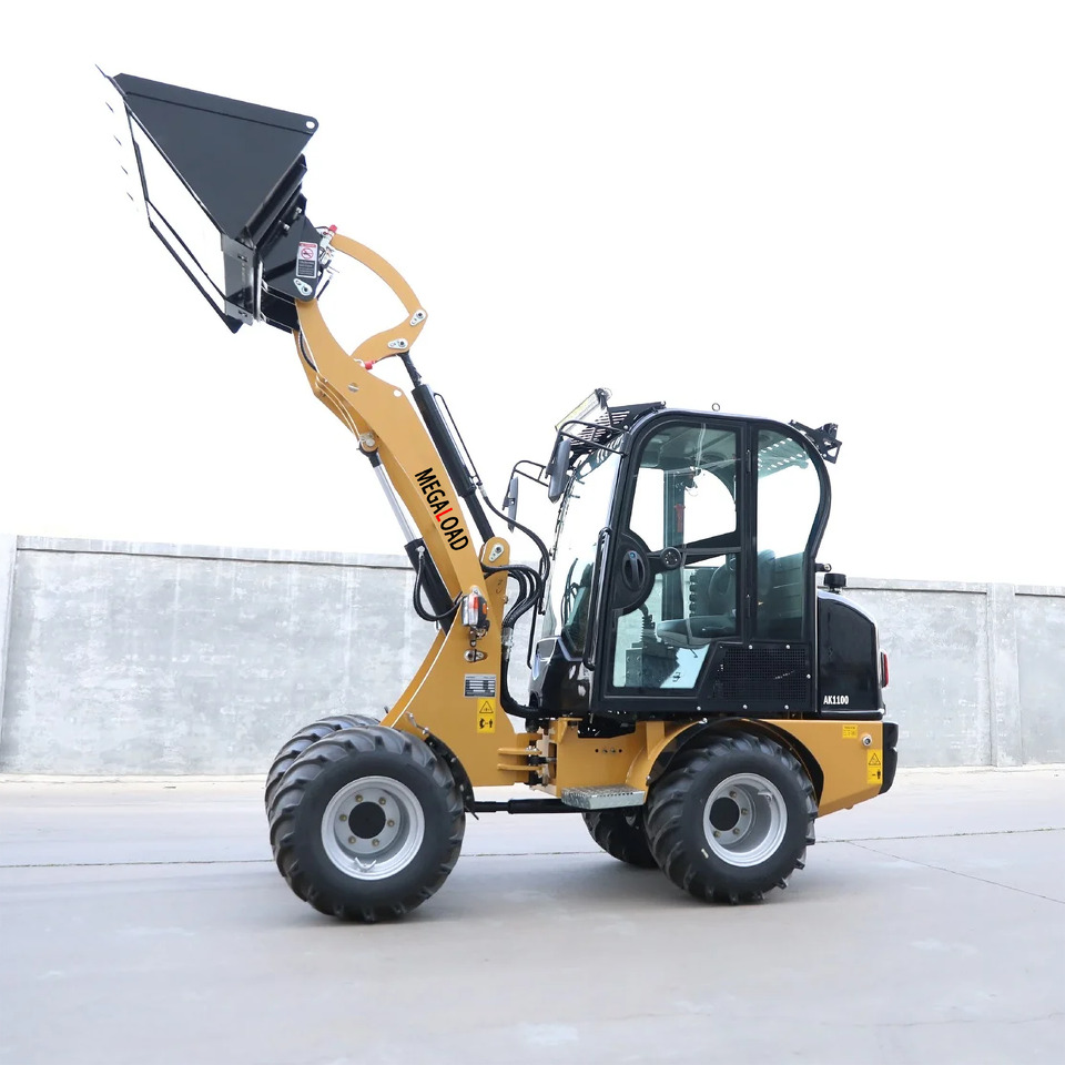 MEGALOAD AK1100 Compact Wheel Loader CE certification Kubota Engine chargeuse su AK1100 - 轮式装载机:图2 MEGALOAD AK1100 Compact Wheel Loader CE certification Kubota Engine chargeuse su AK1100 - 轮式装载机:图2