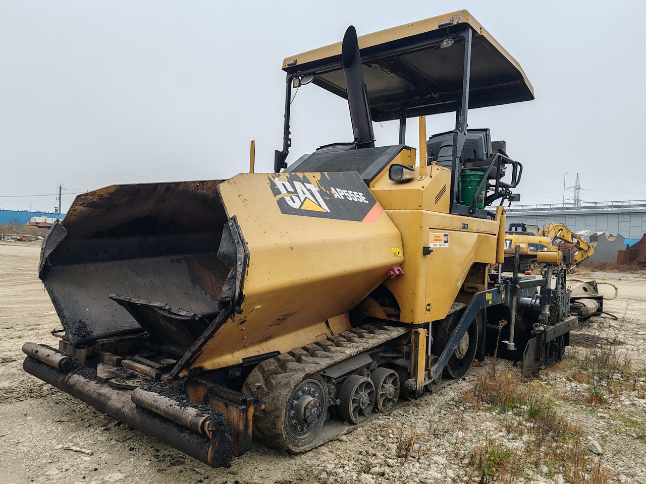 Caterpillar AP555E - 沥青洒布车:图5 Caterpillar AP555E - 沥青洒布车:图5