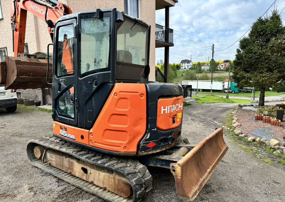 Hitachi ZX65USB-6 CLR - 履带式挖掘机:图3 Hitachi ZX65USB-6 CLR - 履带式挖掘机:图3