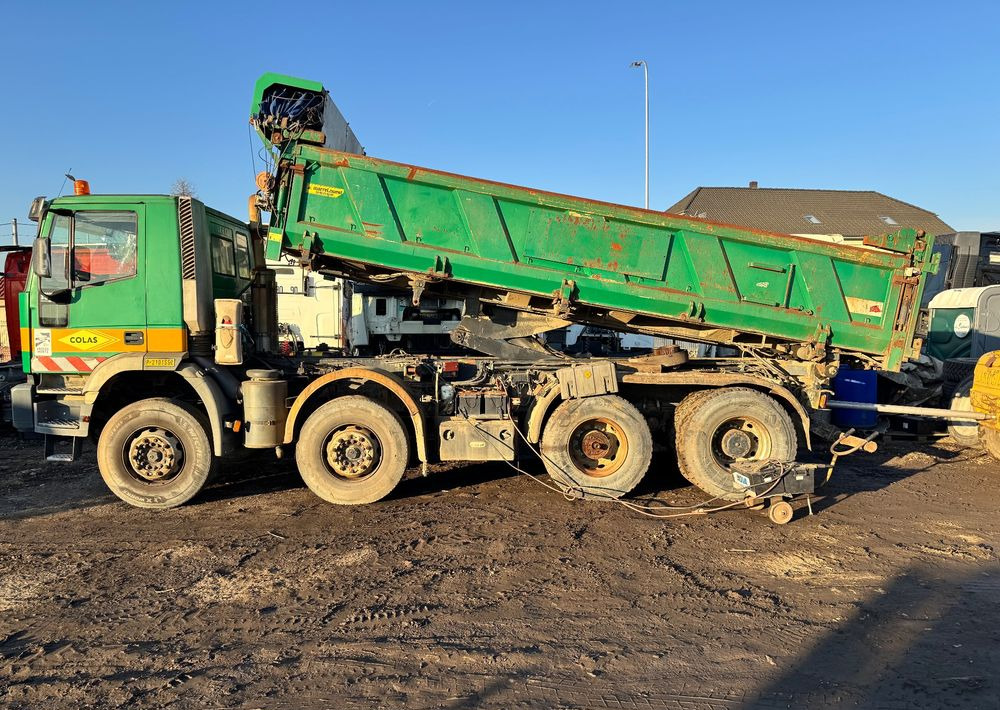 Iveco EuroTrakker - 翻斗车:图3 Iveco EuroTrakker - 翻斗车:图3