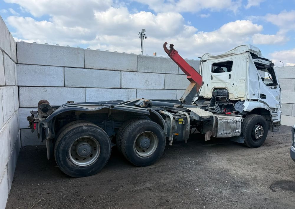 Mercedes-Benz Arocs 2640 - 吊钩升降车:图3 Mercedes-Benz Arocs 2640 - 吊钩升降车:图3