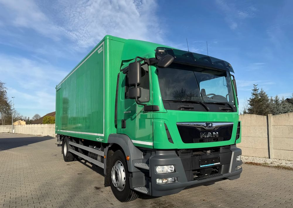 MAN TGM 18.250 Ładownośc 9800 kg - 厢式卡车:图4 MAN TGM 18.250 Ładownośc 9800 kg - 厢式卡车:图4