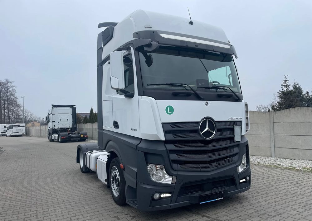 Mercedes-Benz ACTROS 1845, Mega, Gigaspace, Salonka! - 牵引车:图2 Mercedes-Benz ACTROS 1845, Mega, Gigaspace, Salonka! - 牵引车:图2