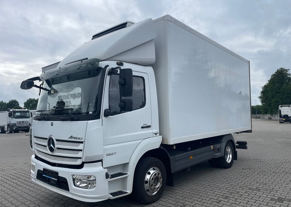Mercedes-Benz ATEGO 1227 CHŁODNIA HAKOWA / HAKÓWKA - 冷藏车:图2 Mercedes-Benz ATEGO 1227 CHŁODNIA HAKOWA / HAKÓWKA - 冷藏车:图2