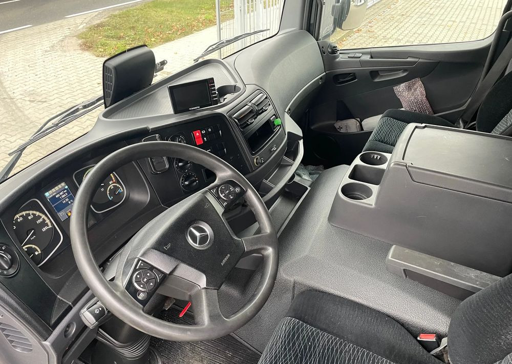 侧帘卡车 Mercedes-Benz ATEGO 1230：图10