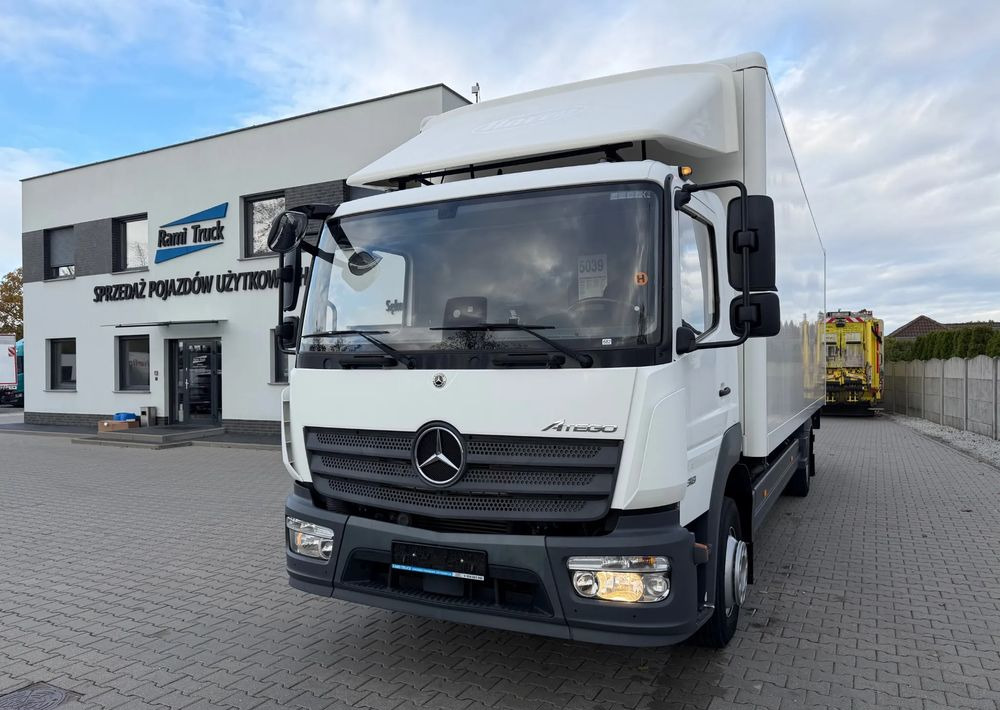 Mercedes-Benz ATEGO 1318 IZOTERMA 20 PALET! - 厢式卡车:图1 Mercedes-Benz ATEGO 1318 IZOTERMA 20 PALET! - 厢式卡车:图1