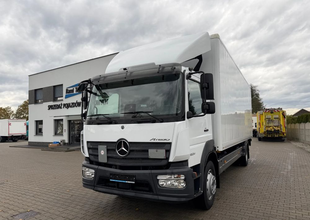 Mercedes-Benz ATEGO 1524 - 厢式卡车:图1 Mercedes-Benz ATEGO 1524 - 厢式卡车:图1