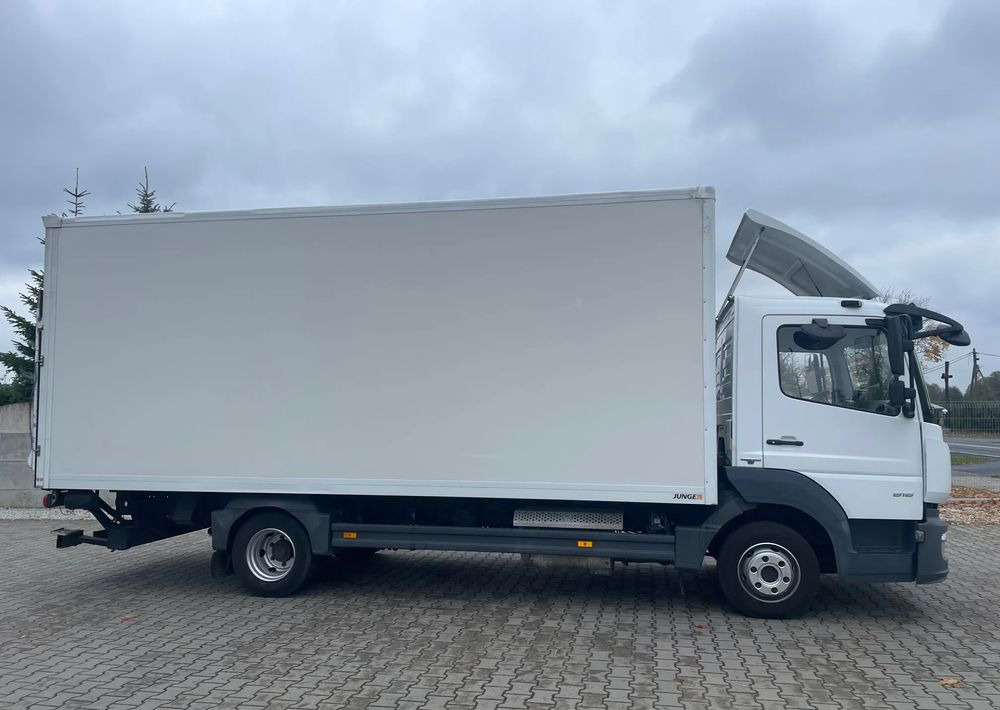 Mercedes-Benz ATEGO 816 DMC 8600 kg - 厢式卡车:图5 Mercedes-Benz ATEGO 816 DMC 8600 kg - 厢式卡车:图5
