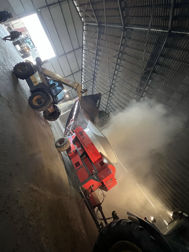Haybuster Bizon B-1130 - Straw mill/ Strohmühle/ Strohhäcksler - 秸秆粉碎机:图3 Haybuster Bizon B-1130 - Straw mill/ Strohmühle/ Strohhäcksler - 秸秆粉碎机:图3