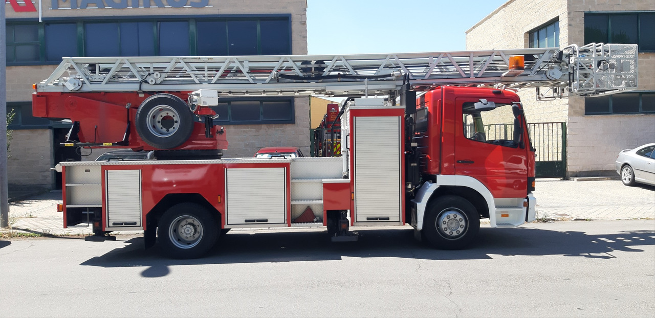 MERCEDES-BENZ 1528F MAGIRUS DLK 23-12 - 消防车:图1 MERCEDES-BENZ 1528F MAGIRUS DLK 23-12 - 消防车:图1