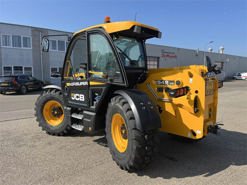 JCB 542-70 AgriSuper DTVT - 伸缩臂叉装车:图3 JCB 542-70 AgriSuper DTVT - 伸缩臂叉装车:图3