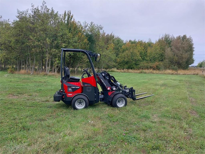 NORCAR a6226 automotive - 紧凑型轨道装载机:图4 NORCAR a6226 automotive - 紧凑型轨道装载机:图4