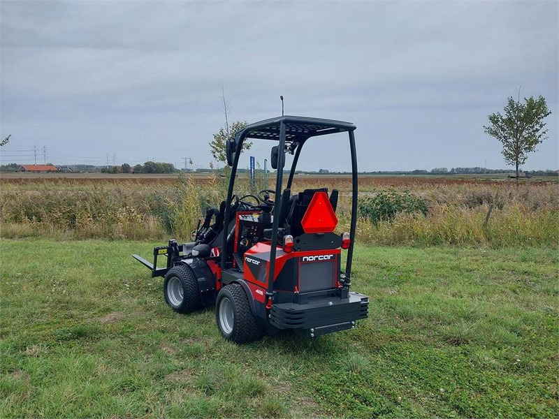 NORCAR a6226 automotive - 紧凑型轨道装载机:图2 NORCAR a6226 automotive - 紧凑型轨道装载机:图2