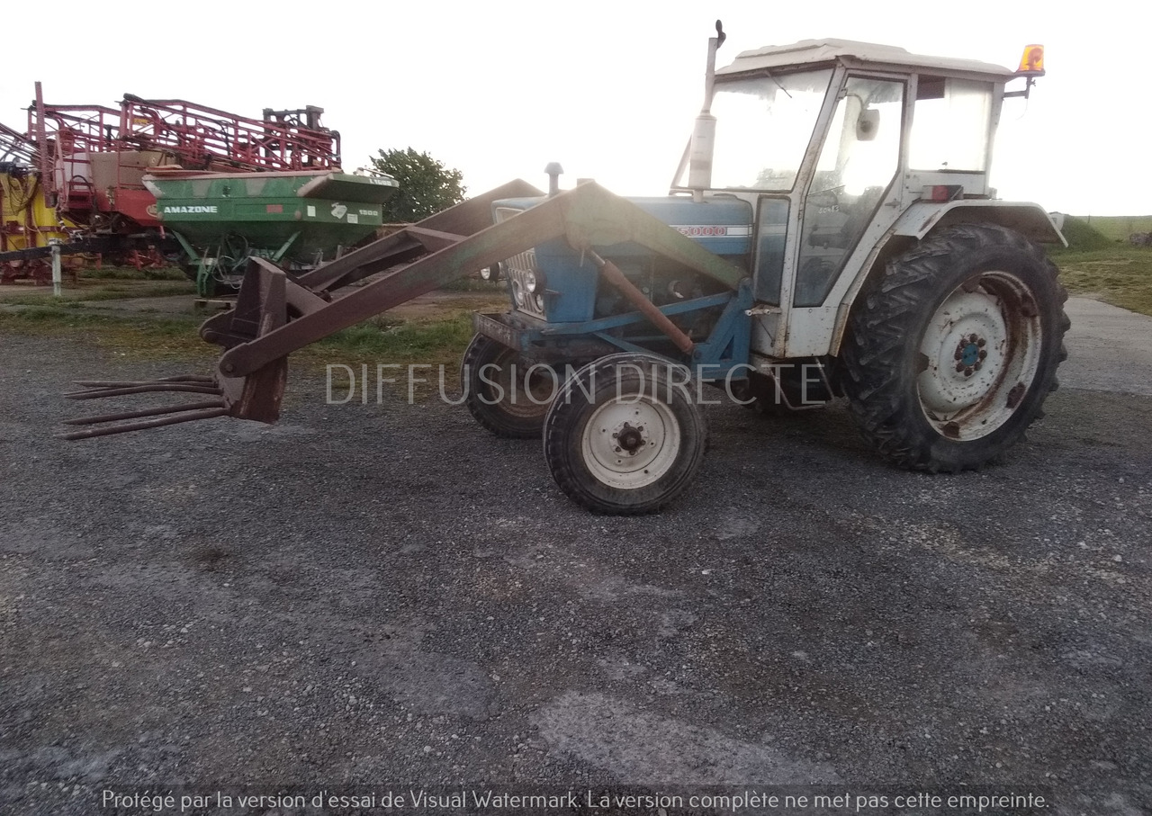 FORD TRACTEUR AGRICOLE 5000 SUPER MAJOR - 拖拉机:图3 FORD TRACTEUR AGRICOLE 5000 SUPER MAJOR - 拖拉机:图3