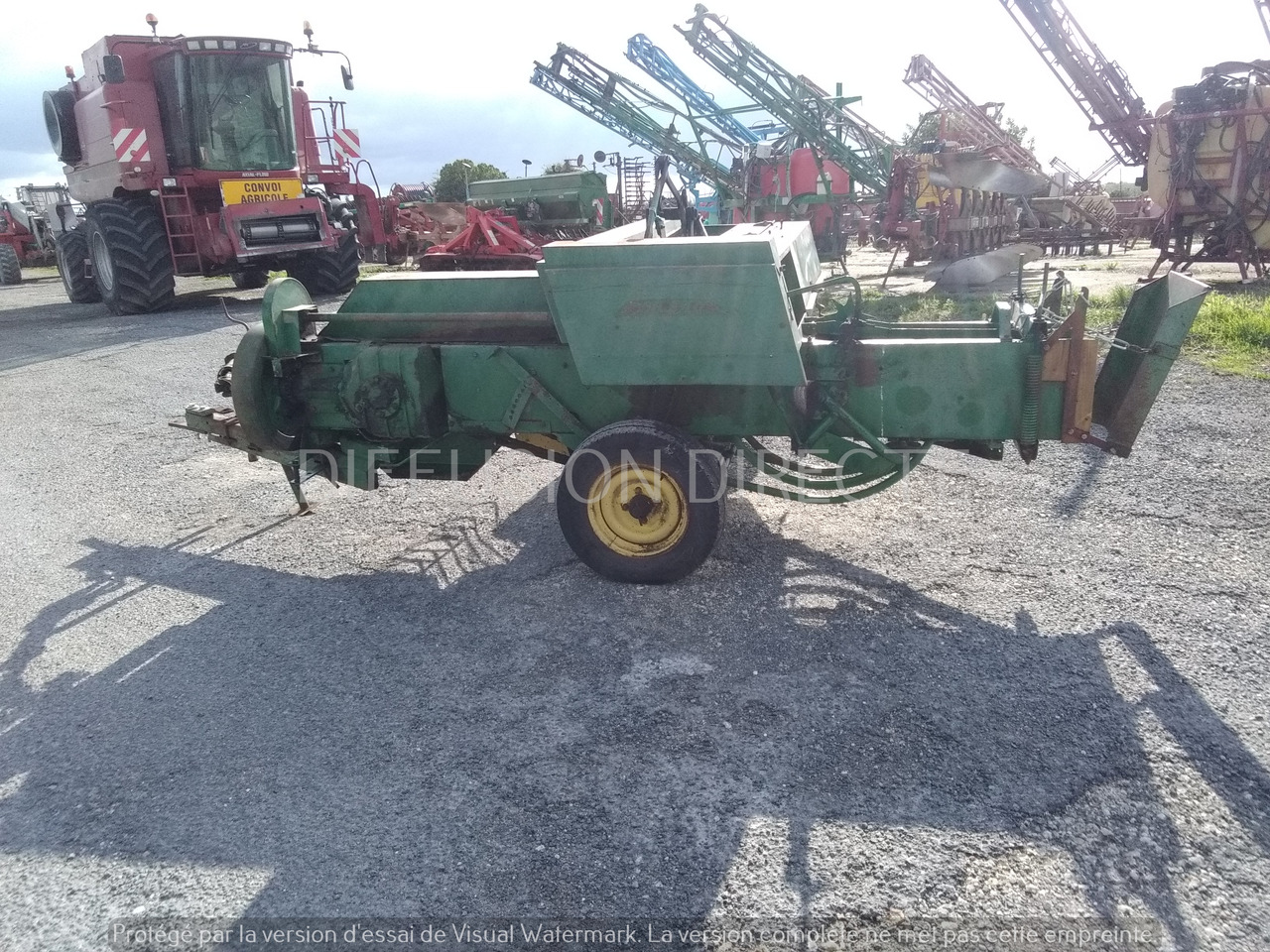 JOHN DEERE PRESSE MOYENNE DENSITE CB 300 - 方形打包机:图3 JOHN DEERE PRESSE MOYENNE DENSITE CB 300 - 方形打包机:图3