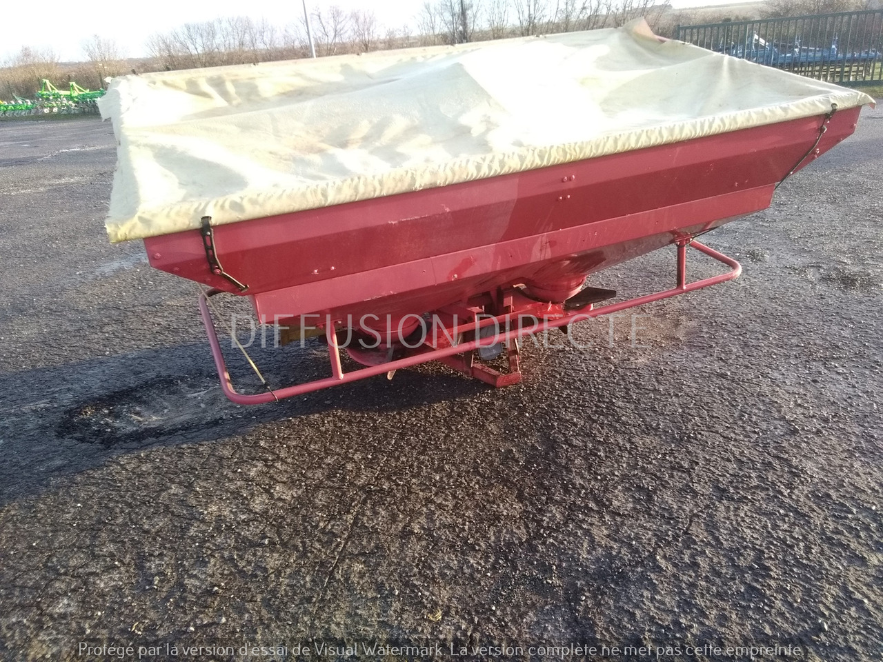LELY DISTRIBUTEUR D'ENGRAIS CENTERMATIC PESEE - 肥料撒施机:图4 LELY DISTRIBUTEUR D'ENGRAIS CENTERMATIC PESEE - 肥料撒施机:图4
